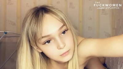 Insatiable schoolgirl menehi crushing pulsating lisan creampay kanggo classmate