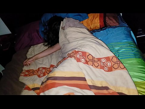 ❤️ Anak tiri berating ibu tiriné enom nalika dheweke turu. ❤️❌ Saru rusia ing pornojv.com-porn-mz.ru ☑